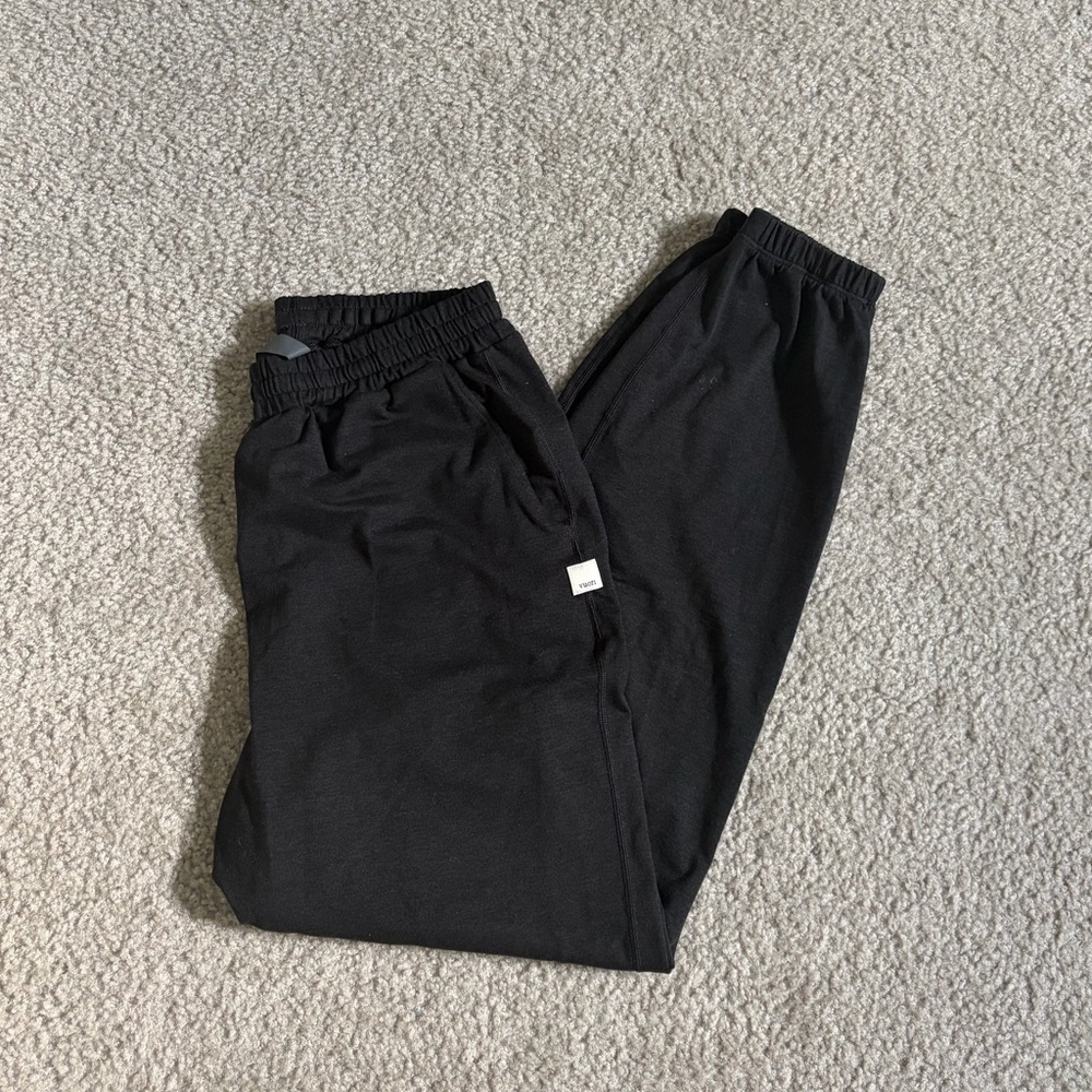 Vuori Black Women’s Performance Joggers